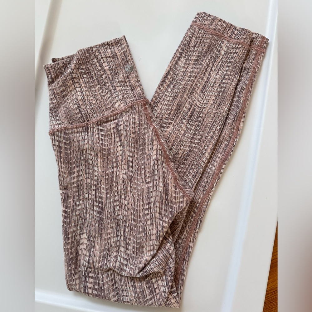 Lululemon Athletica Brown and Pink Leggings with Textured Pattern